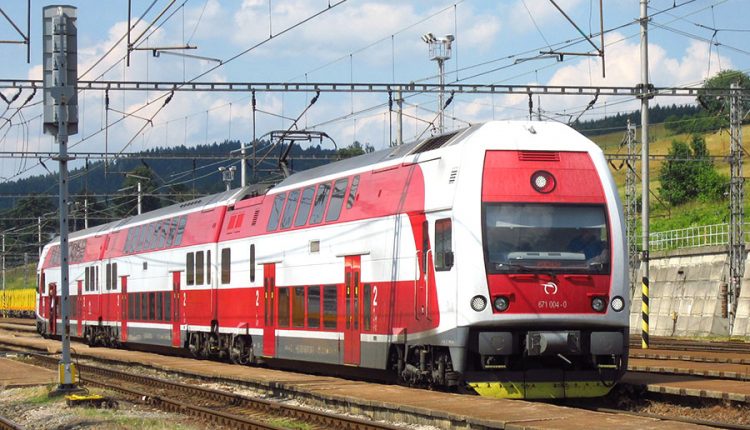 POZOR: Vlaky medzi Púchovom a Považskou Bystricou nahradia autobusy
