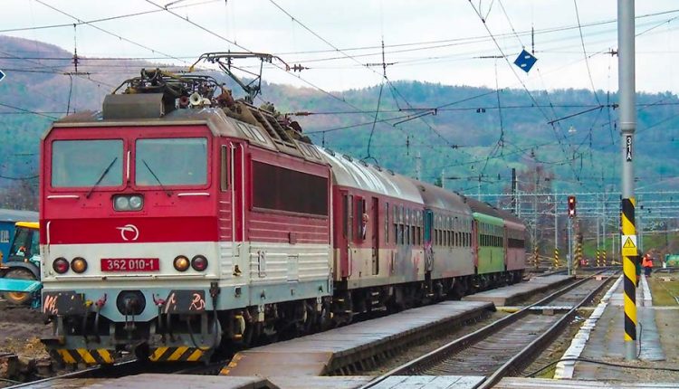 Osobné vlaky budú premávať len na trati Púchov – Strelenka