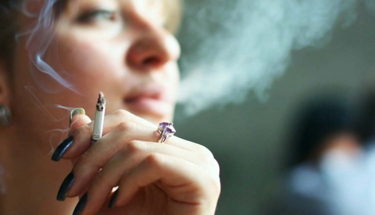 Pasívne fajčenie výrazne ohrozuje zdravie tehotných žien i plodu